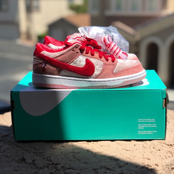 Nike Shoes - Nike Strangelove SB Dunk (Regular Box)
